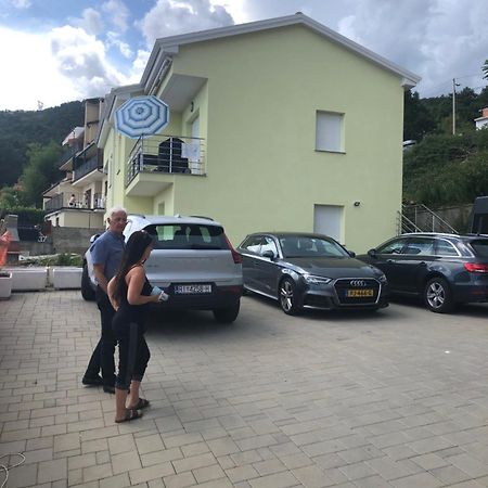 Una Lovran Eksteriør bilde